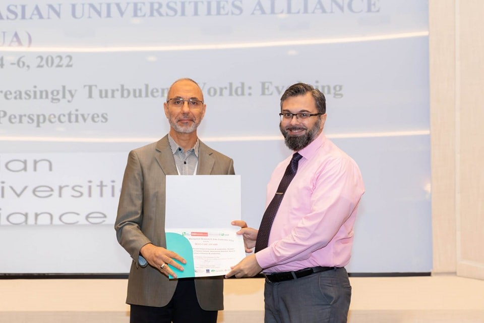 Dr. Shahzib Shaikh wins Best Case at the 10th Asian Management and Research and Case (AMRC) Conference